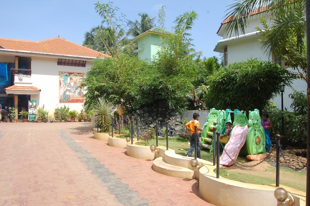 Guruvayoor Resort Guruvāyūr Exteriör bild