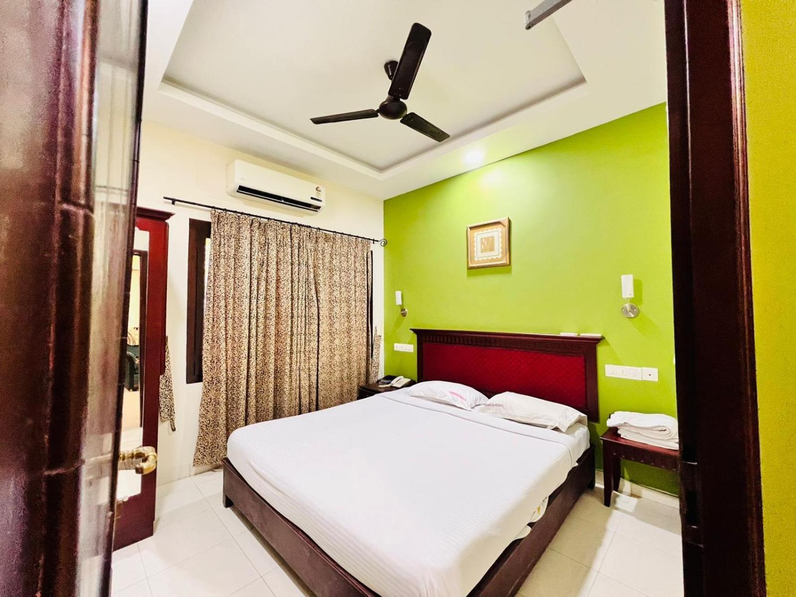 Guruvayoor Resort Guruvāyūr Exteriör bild