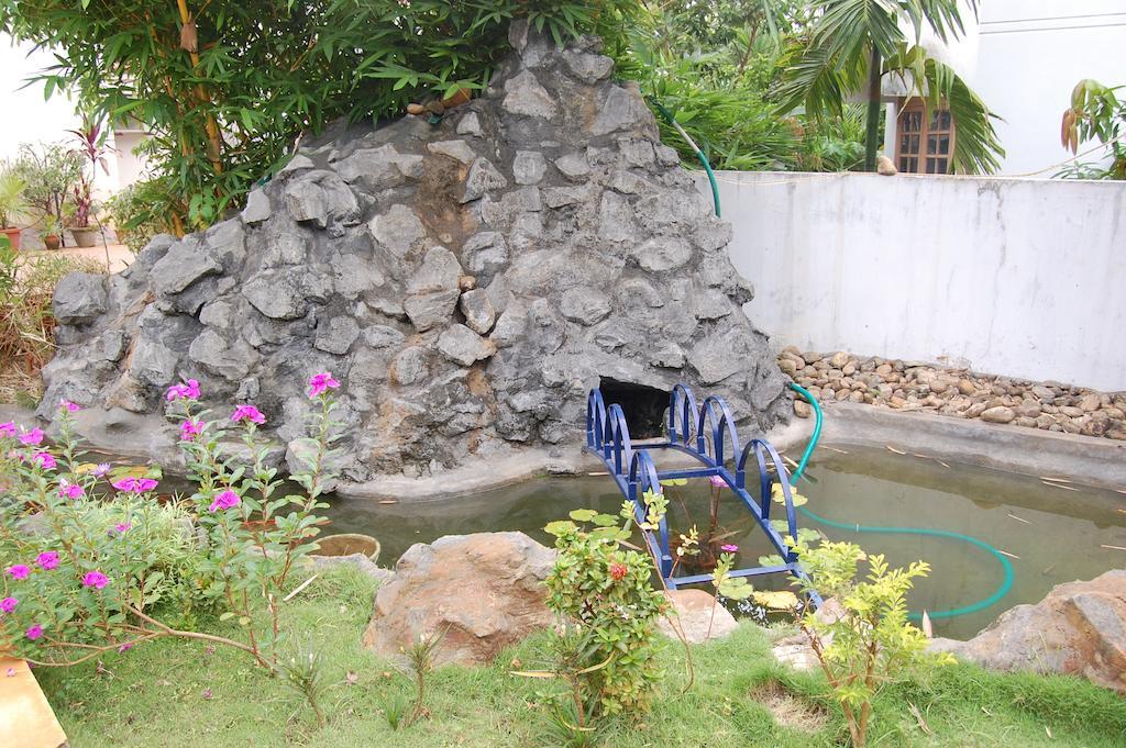 Guruvayoor Resort Guruvāyūr Exteriör bild